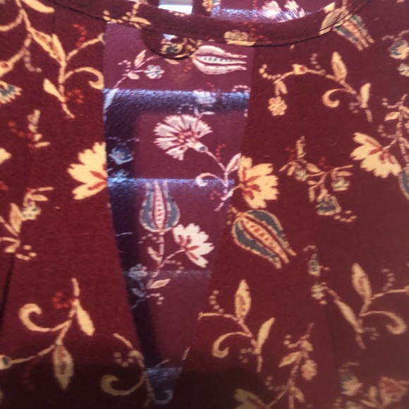 Sleeveless light weight top, 3X - Picture 2 of 6